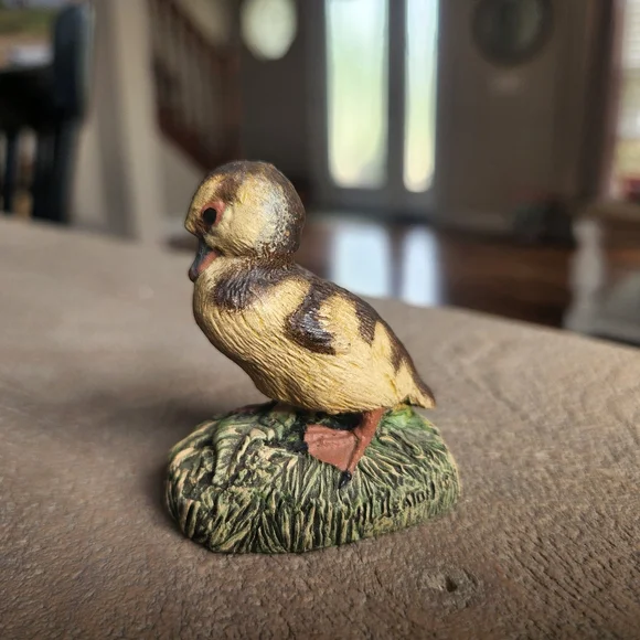 1978 Mallard Duckling Figurine by Herman L. Deaton – Bronze Menagerie Creative - Picture 4 of 8